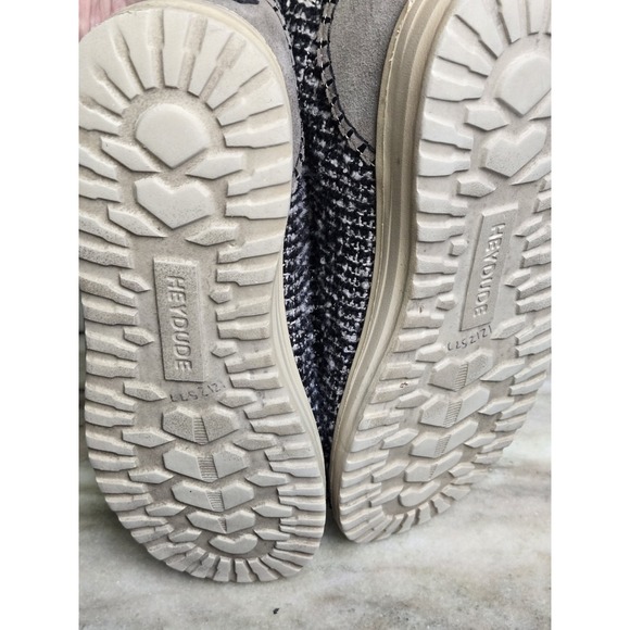 Womens Hey Dude Denny Tan Black Lined Shoes Ankle Boots Size 11 - Picture 7 of 8